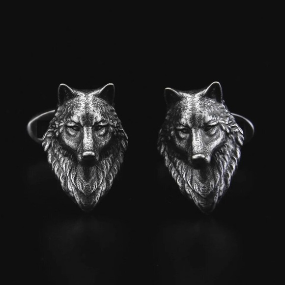 Other - Vintage 3D Gunmetal Wolf Cufflinks
